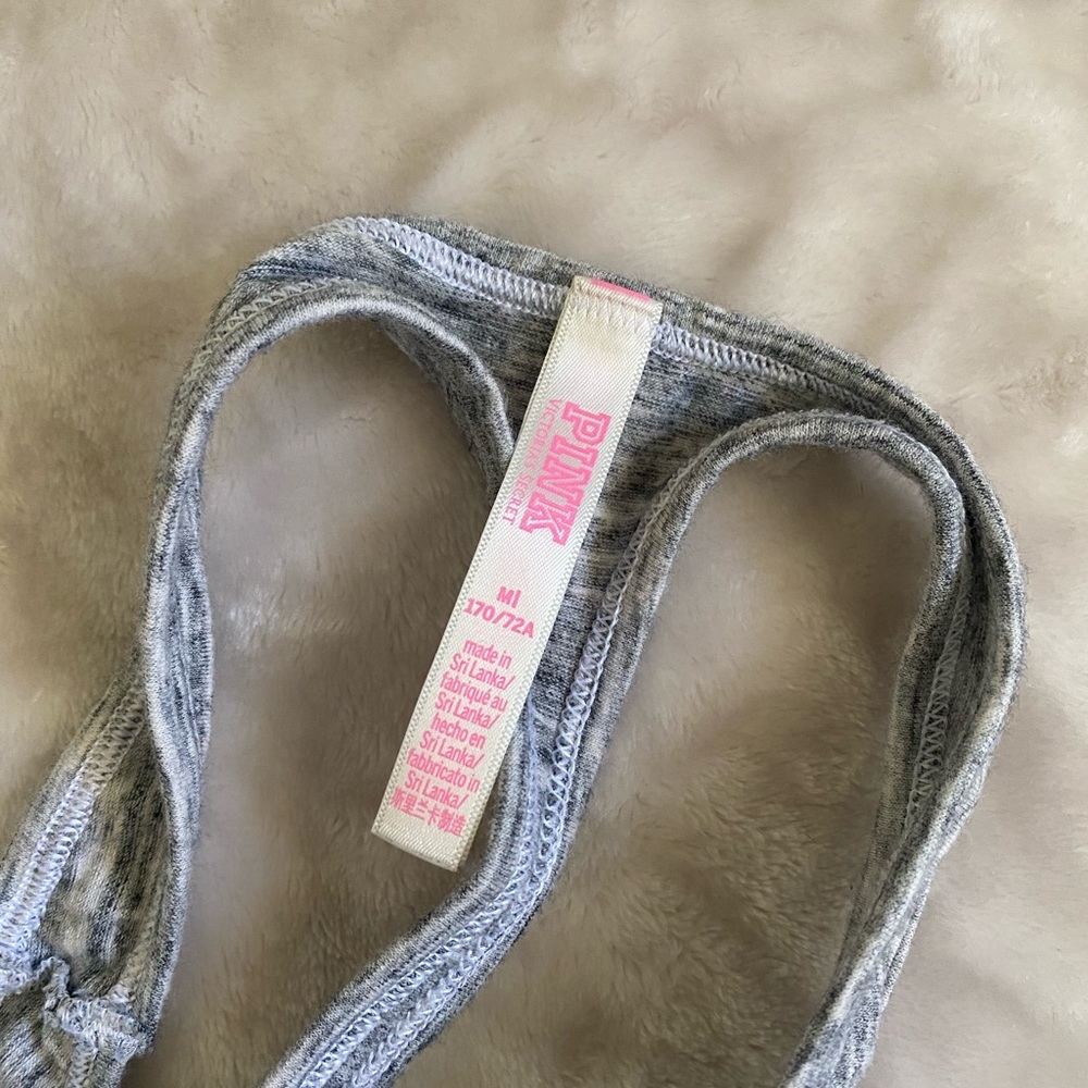 NEW VS PINK - Picture 3 of 3